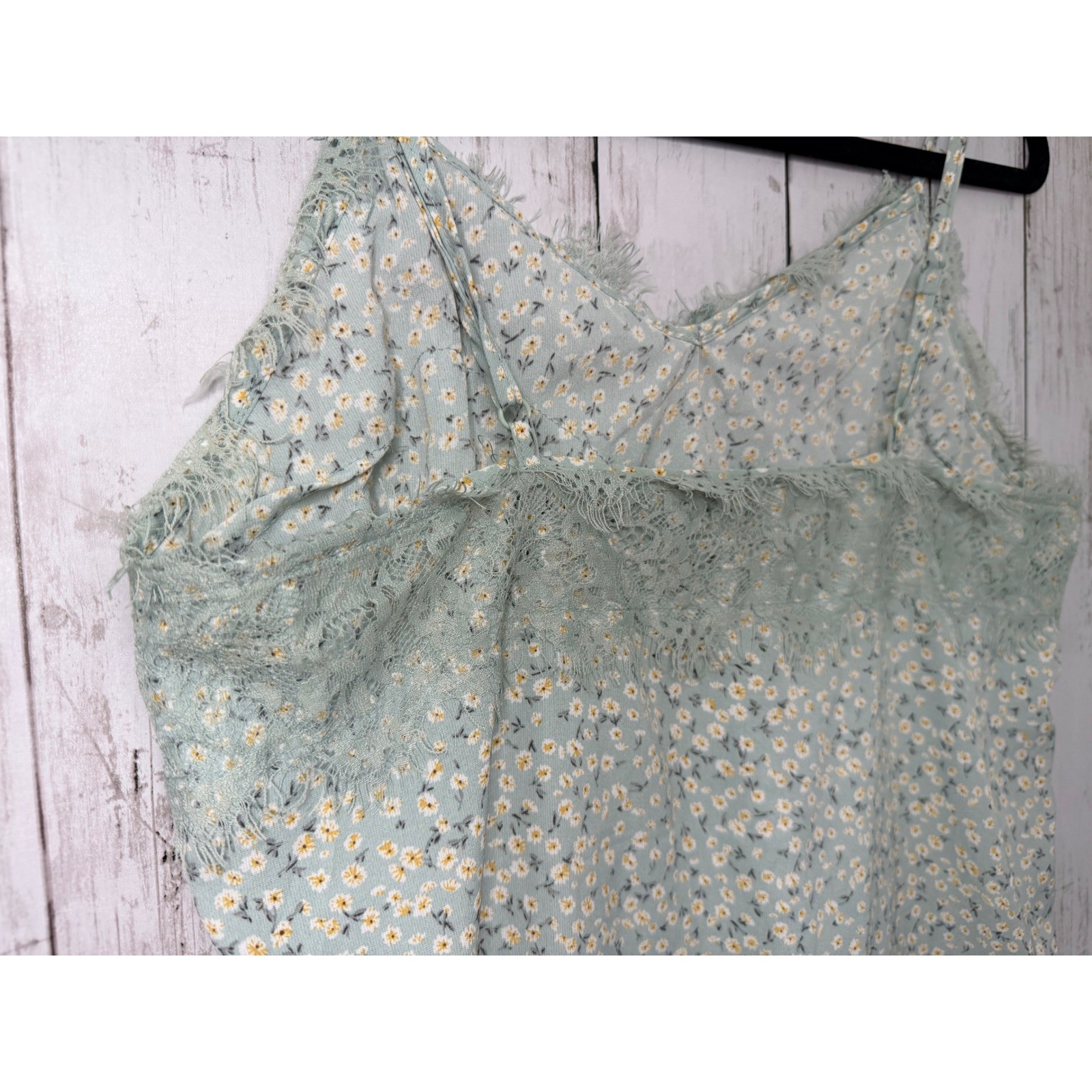 Papaya Sage Green Floral Daisy Lace Trim Camisole Top Large Adjustable Straps