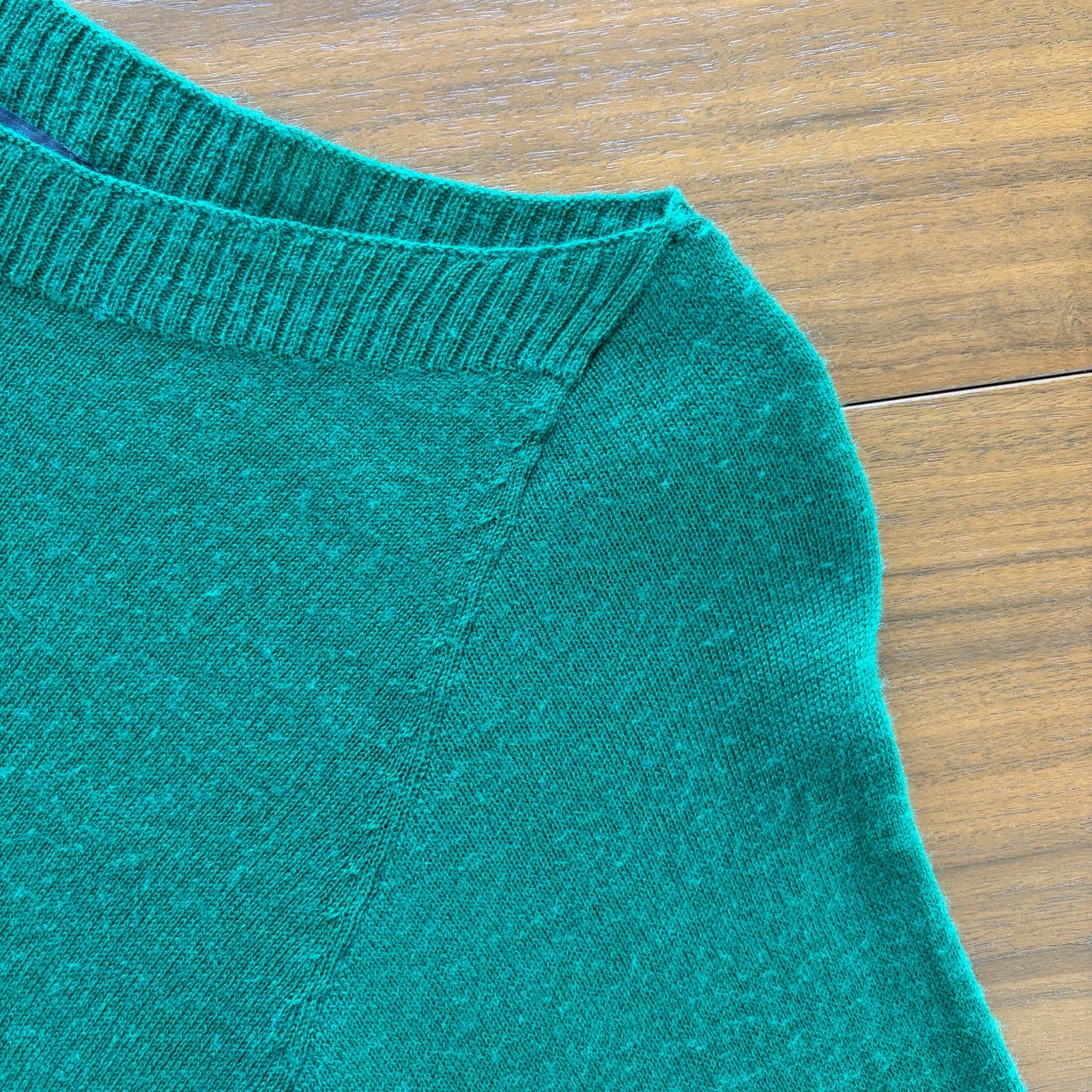 2010s The Limited Wool Blend Boat Neck Lightweight Knit Batwing Sweater Top XS