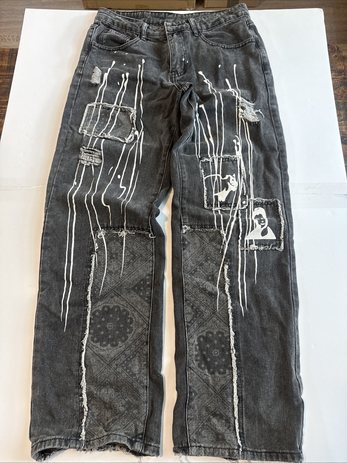 Size 30×32 Y2K Wide Leg Skater Graffiti Patchwork Black and White Jeans Baggy