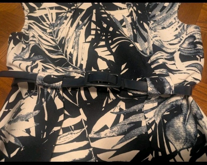 Connected Apparel Petites 4P Black/White Floral Sleeveless Belted Jumpsuit