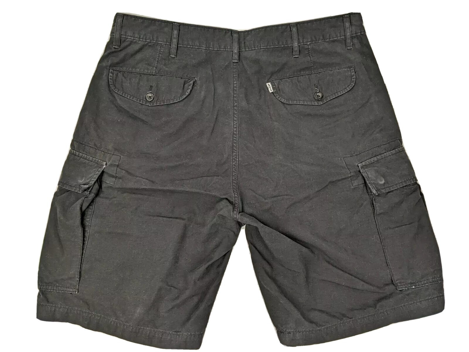 LEVI’S WHITE TAB BLACK REGUAR FIT CARGO SHORTS, MEN’S SIZE 36