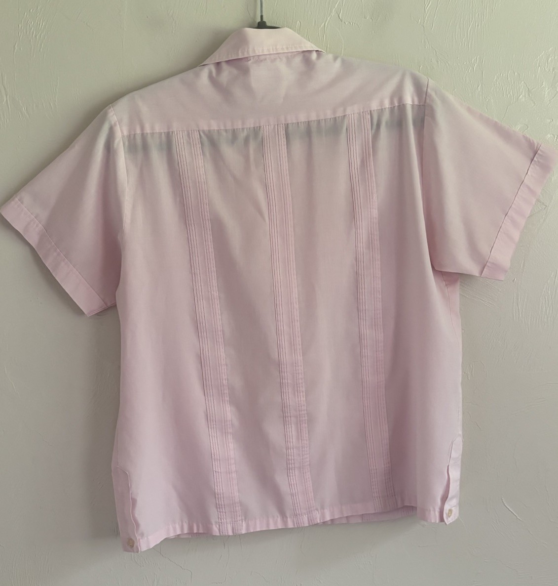 Vintage ’80s Haband! Pink Guayabera Embroidered Mexican Button-Up Shirt Size M