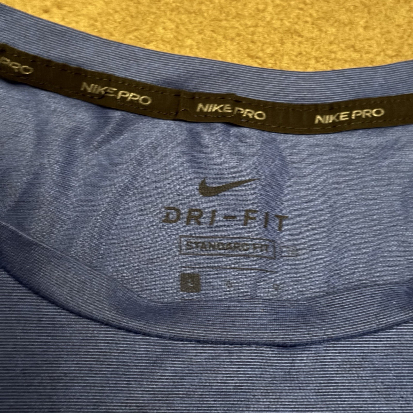 Nike Pro Dri-FIT Men’s L Blue Solid Logo Crew Neck Moisture Wicking Tee