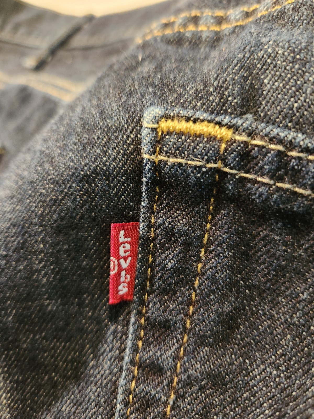 Levi’s Mens Jean 559 Dark Wash Relaxed Staright Leg 40×30 inseam altered 27.5in