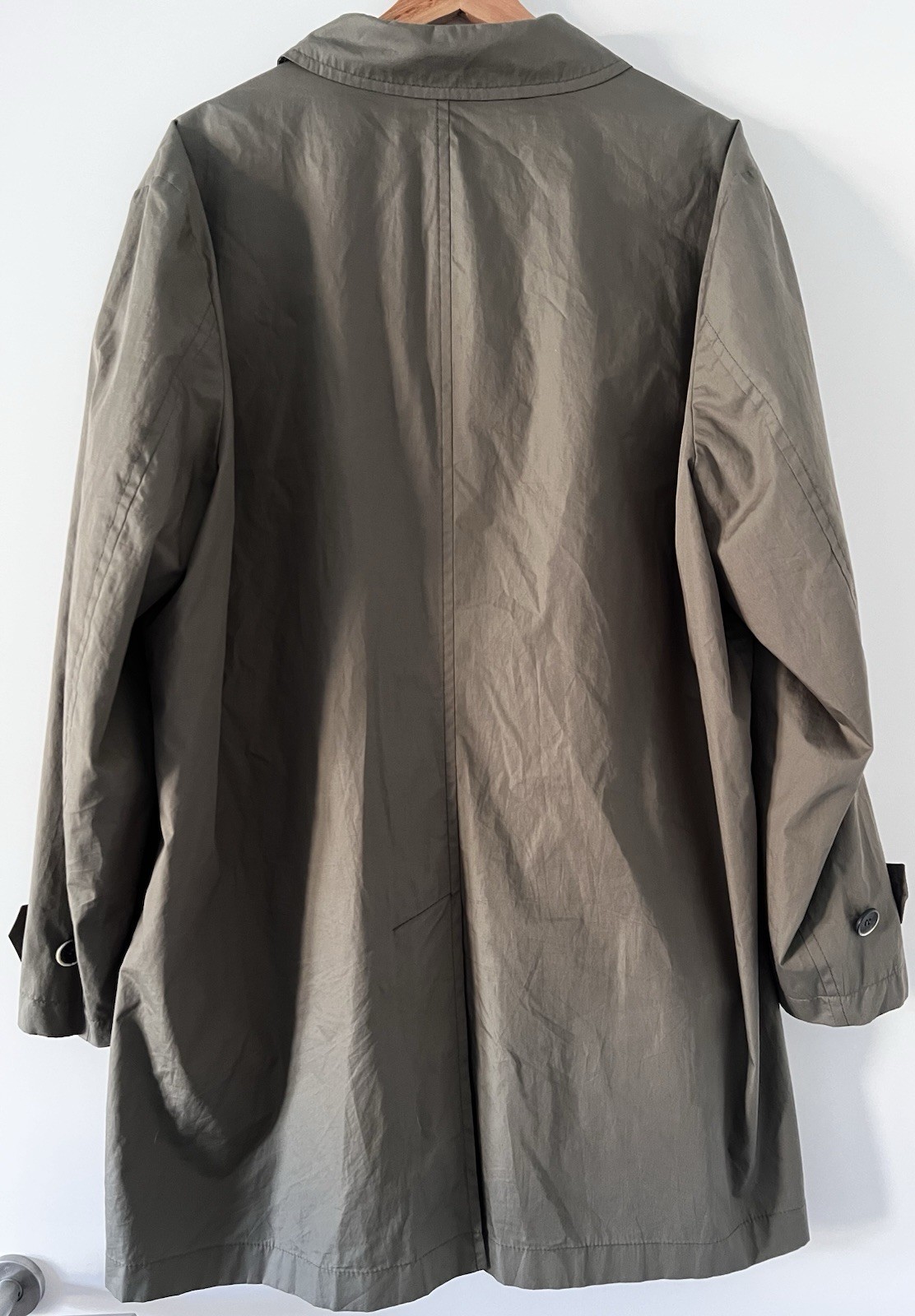 windsor. Men Zero Coat Lightweight Olive Size 28/56
