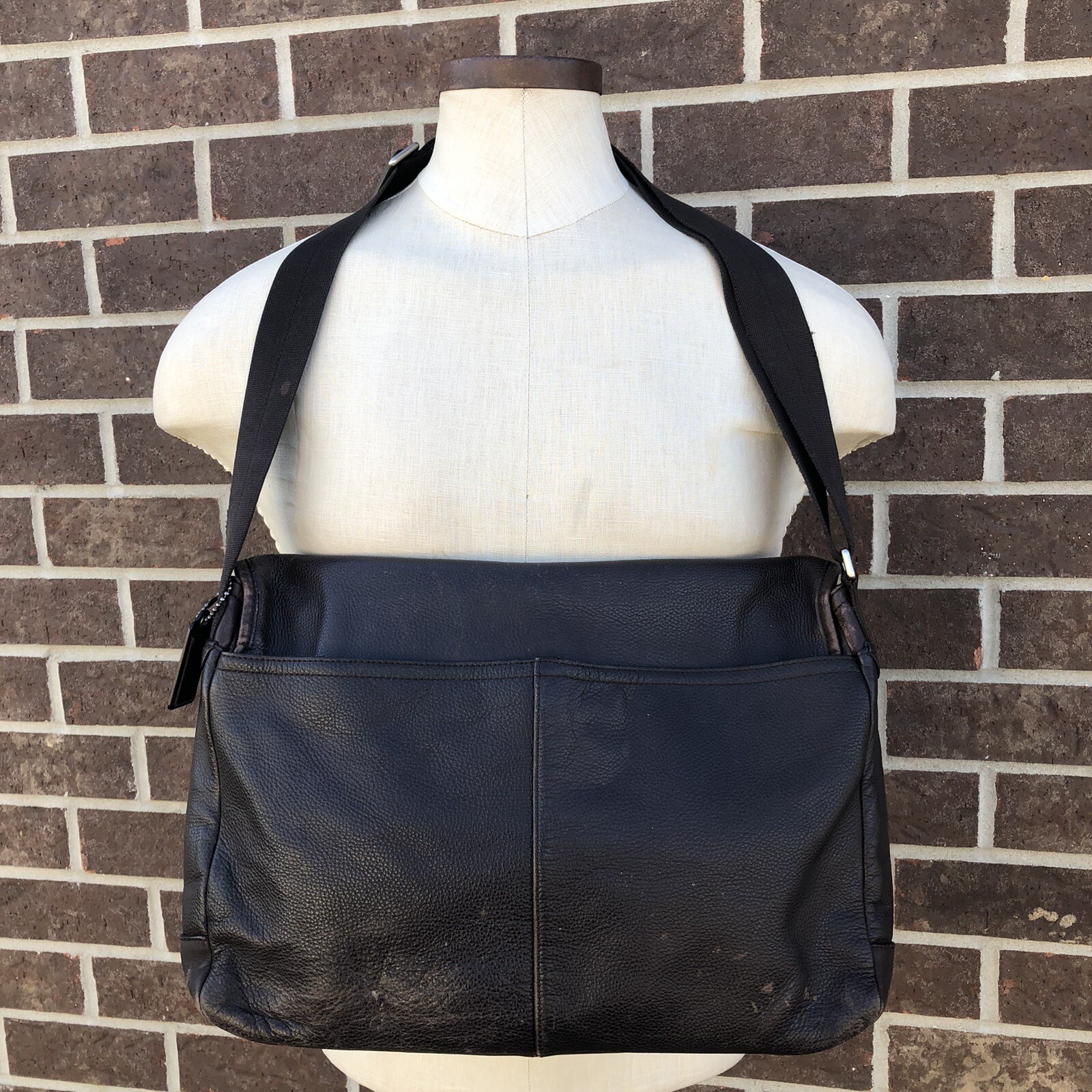 Coach Camden Brown Leather Messenger Laptop Satchel Bag D1361-F70924 GENUINE