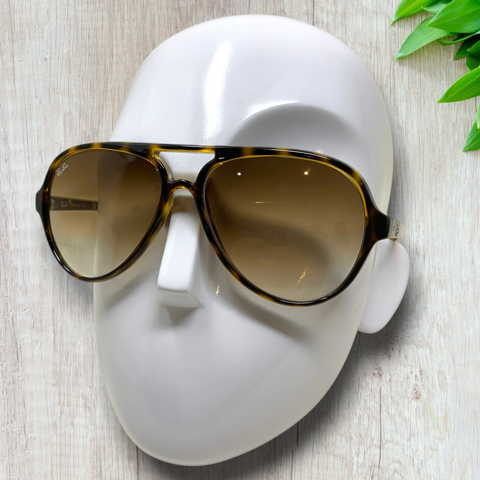 Ray-Ban RB4125 Cats 5000 Aviator Tortoise Sunglasses 710/51 59mm Italy Case Box