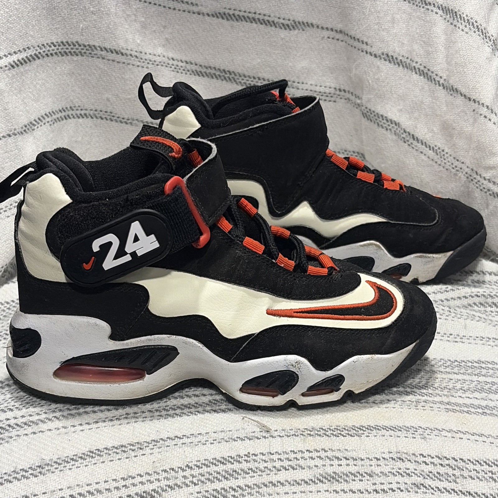 Nike Air Griffey Max 1 GS Black White Orange High Top US 4Y DZ5280-100