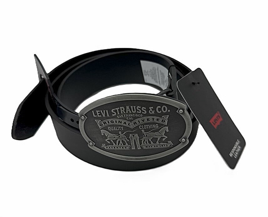 Levi’s Men’s 1.49 In (38MM) Bovine Leather Belt Black Size 42 (8707)