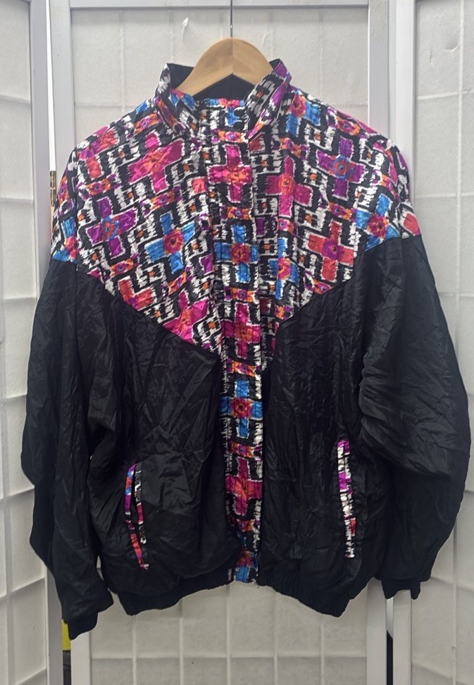 Vintage 90’s Streetwear Women’s Large Cross Multicolored And Black Windbreaker