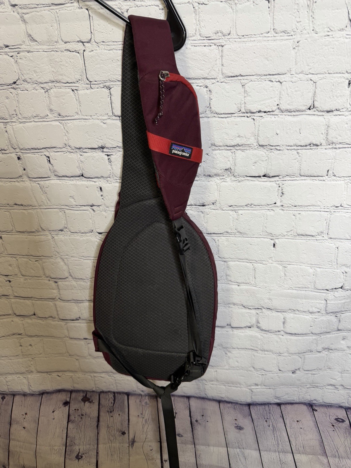 patagonia 8l atom sling Bag