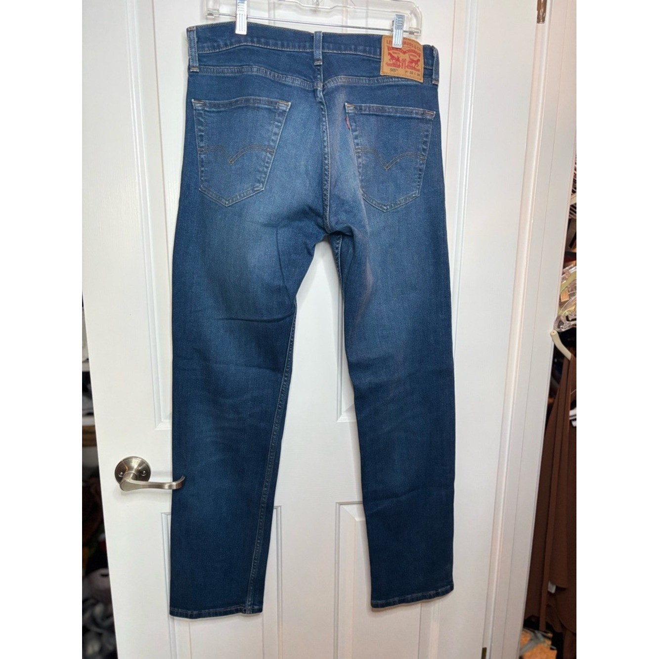 EUC Levi’s 505 Men’s Classic Straight Leg Jeans in Deep Blue Wash size 32×34