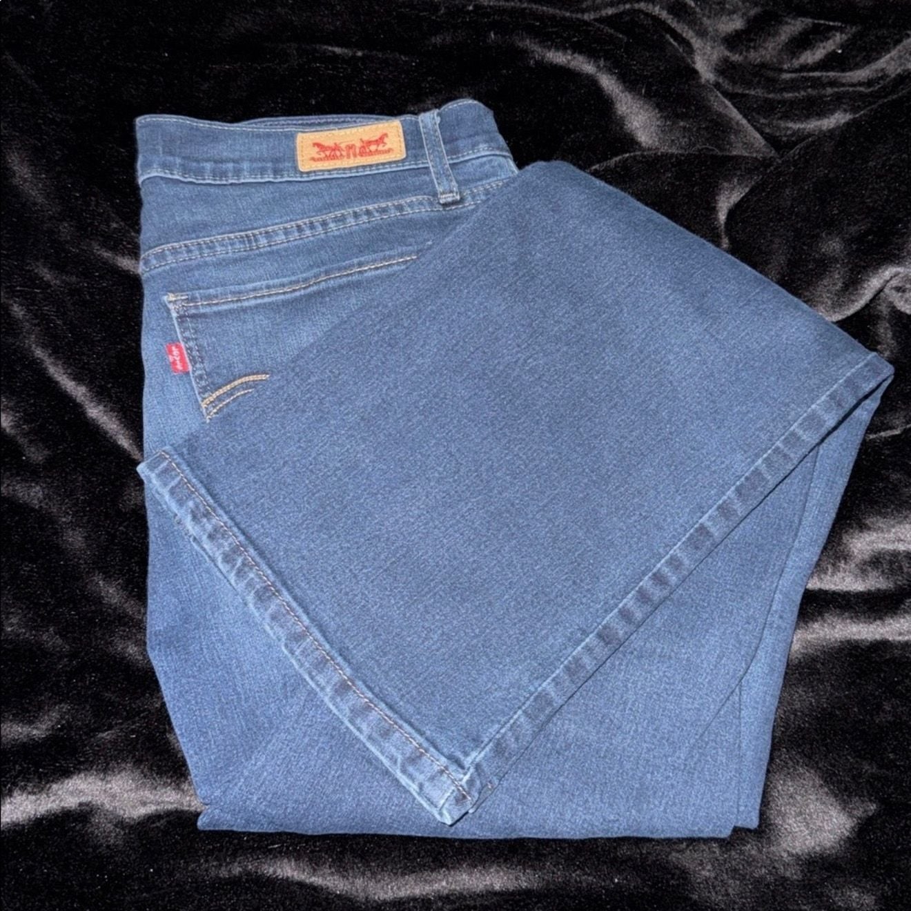 Levi’s 524 Bootcut Jeans Juniors Size 7