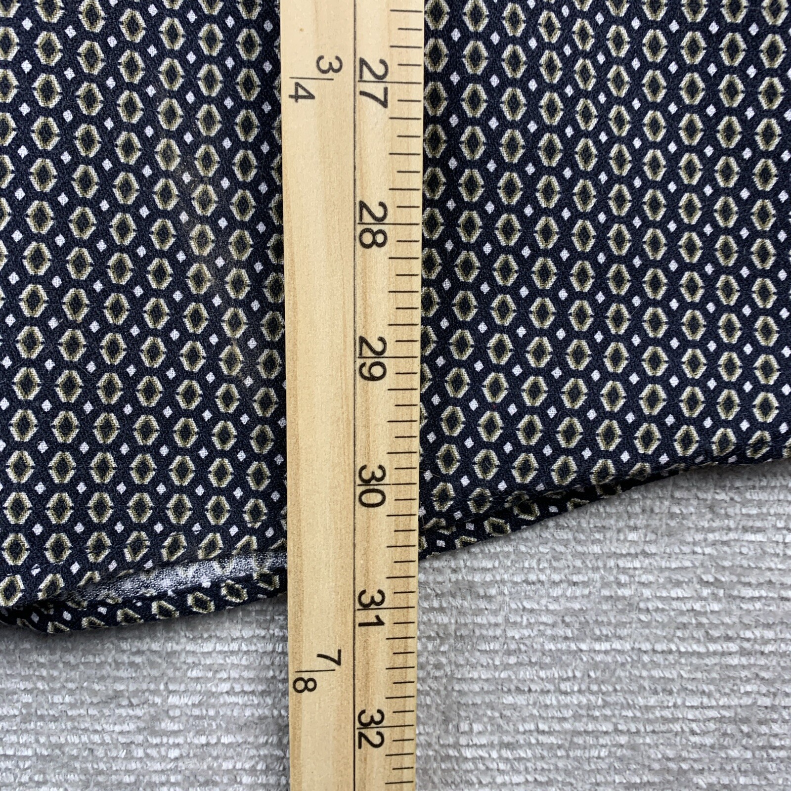 CLAIBORNE Button Up Shirt Men’s Extra Large Black Olive Geometric Modern Casual