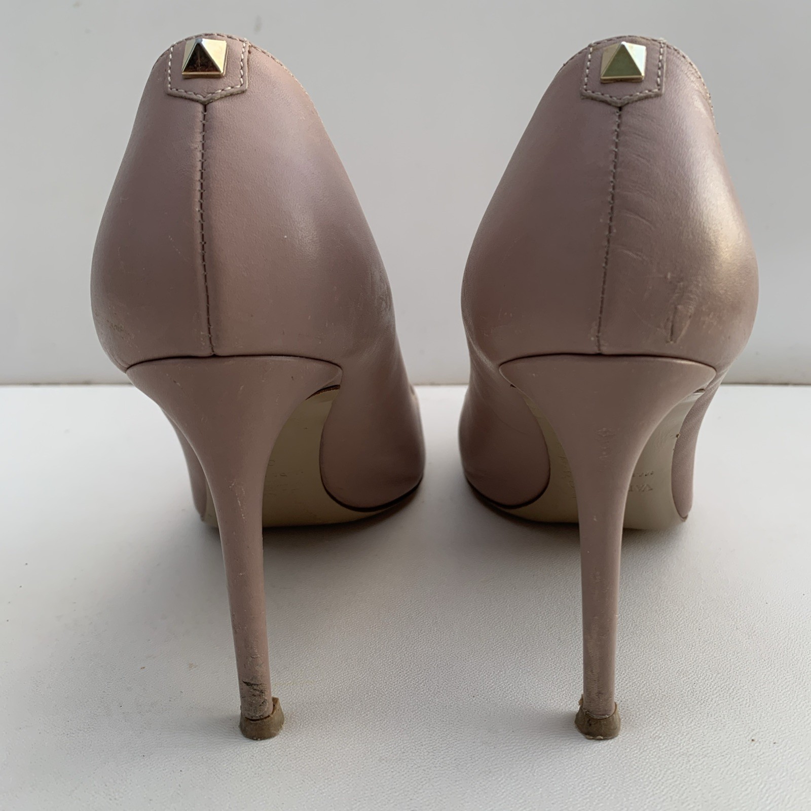 Valentino Pink Nude Heels Pumps Sz 37.5 Fits 7