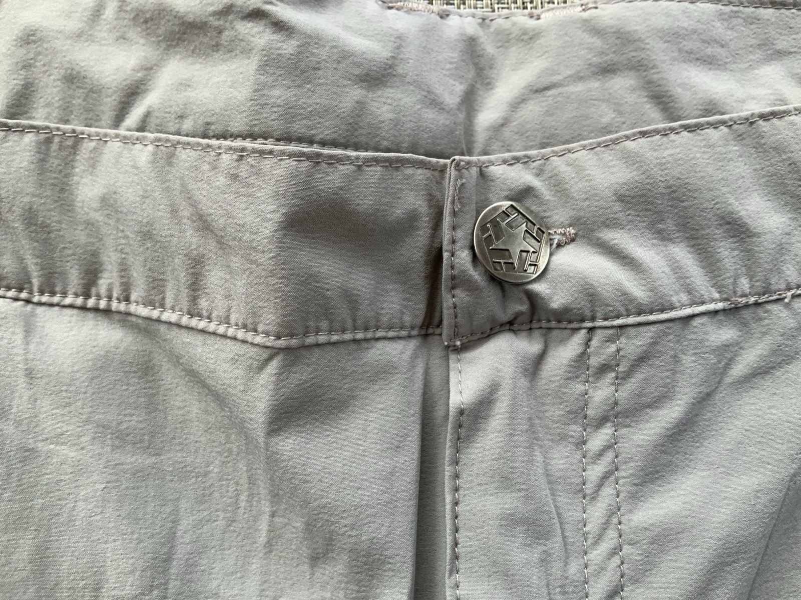 EZRUN Men’s Hiking Cargo Shorts 2XL Gray Black Quick Dry Stretch Nylon Outdoor
