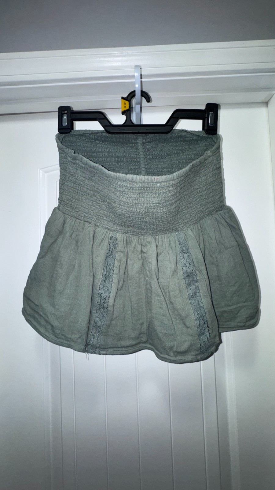 American Eagle Sage Green Smocked Lace Boho Top Size Small