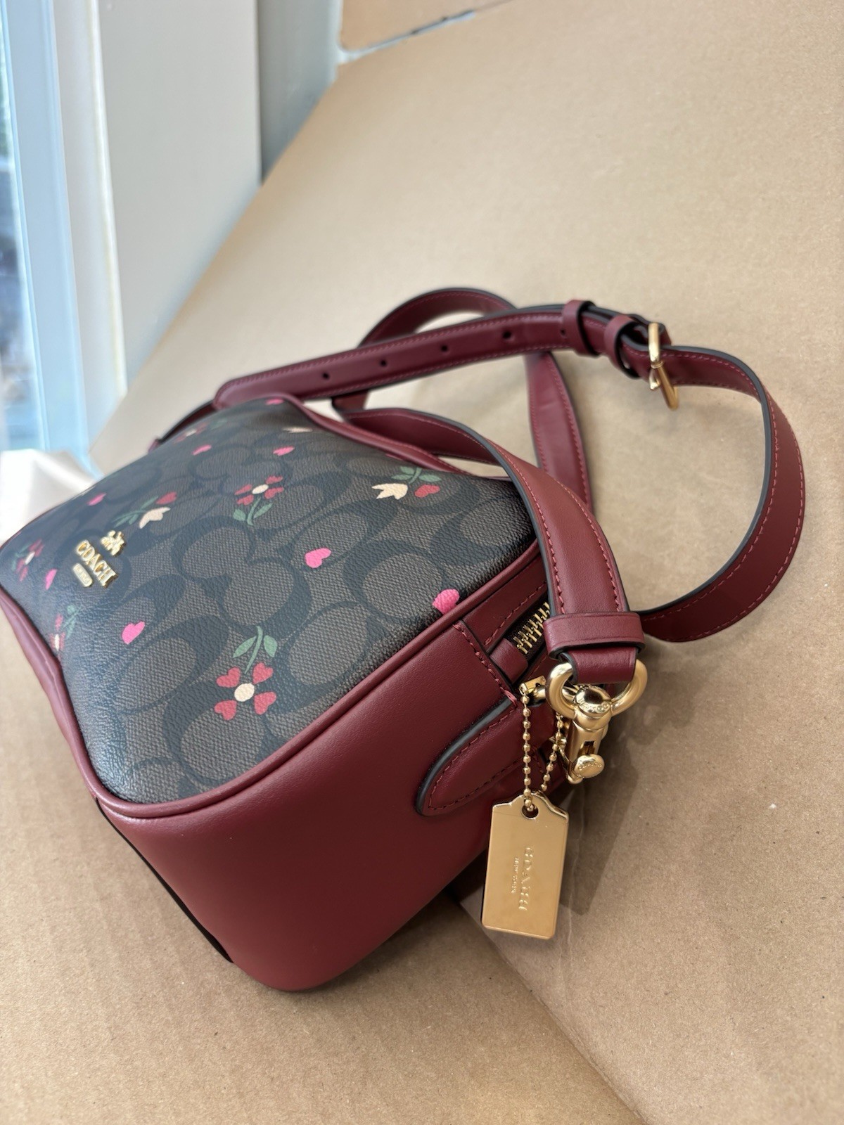 COACH Jess Crossbody In Signature Canvas Heart Petal Print💖🌸