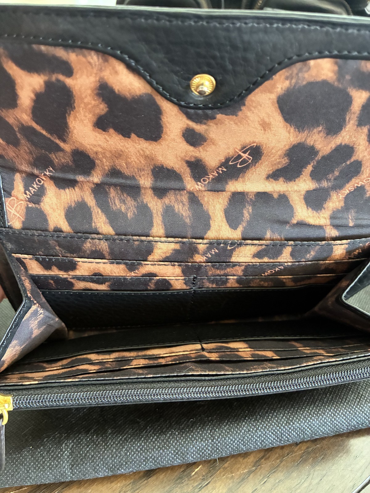 B. Makowsky Black Leather Shoulder Bag Purse Matching Wallet Dust Bag Set Leopar