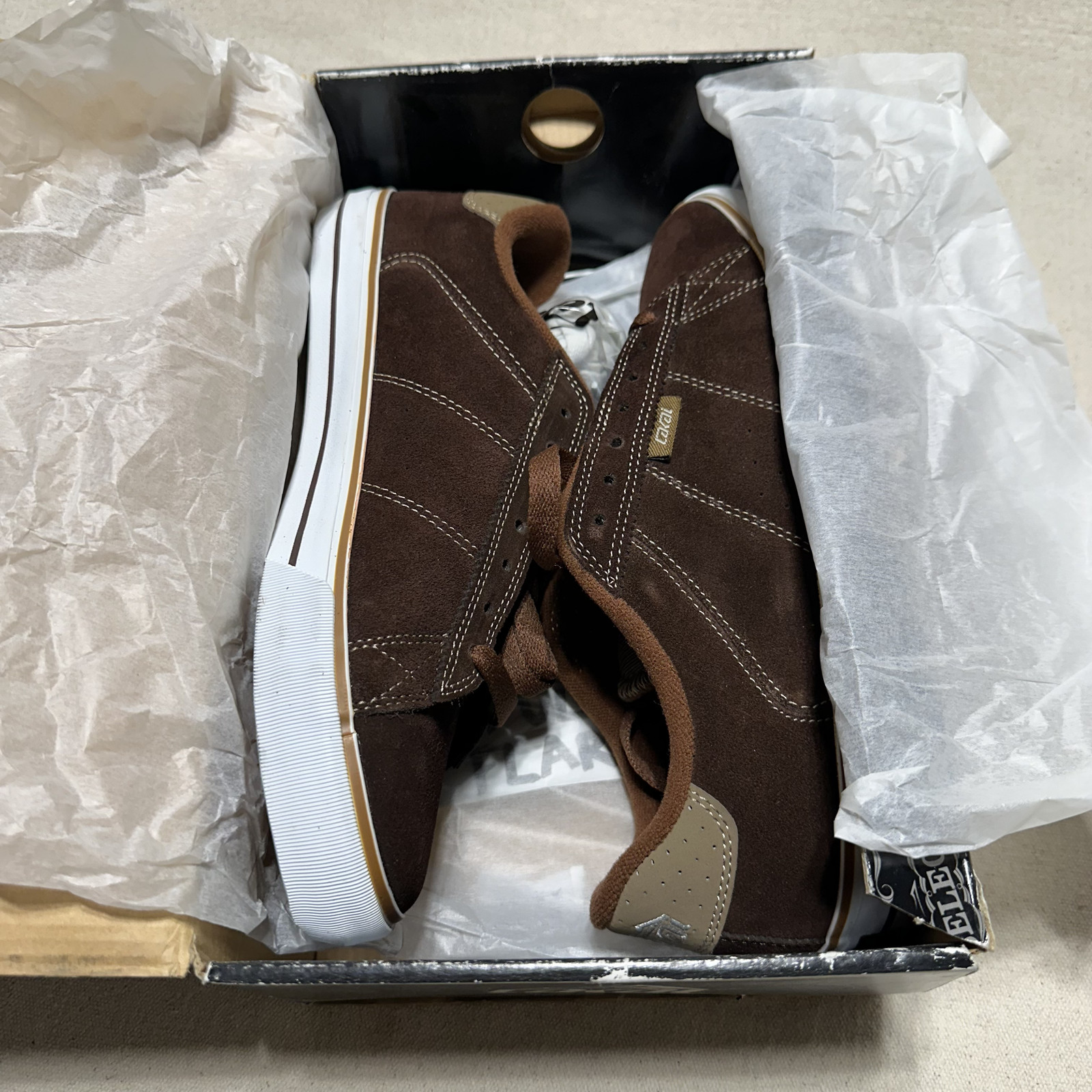Vintage 2006 Lakai Howard Select – Brown Suede – Size 9 – (New in Box)