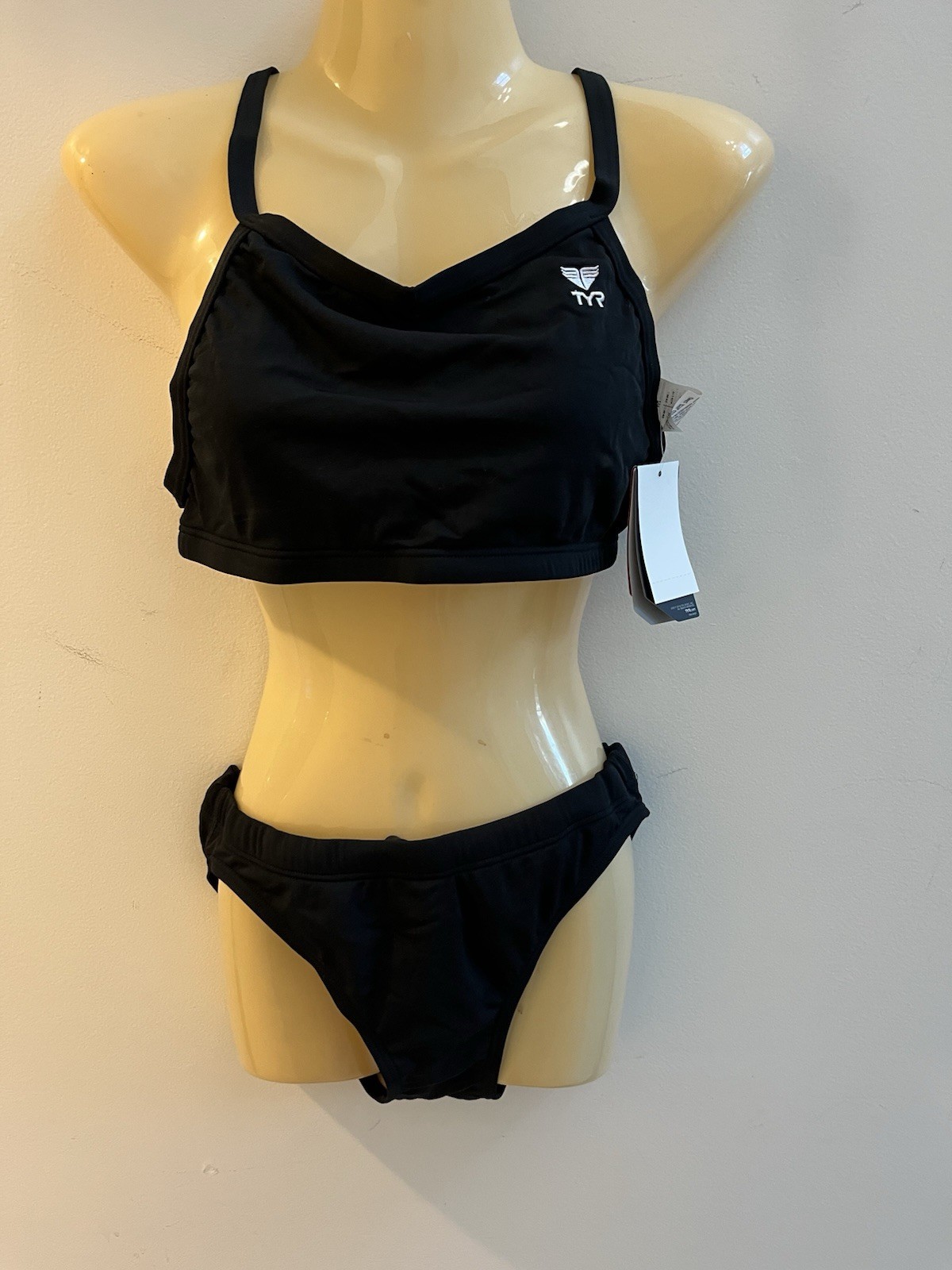Women’s TYR Athletic Swim Suit Halter 2 Piece Size M Black New $69