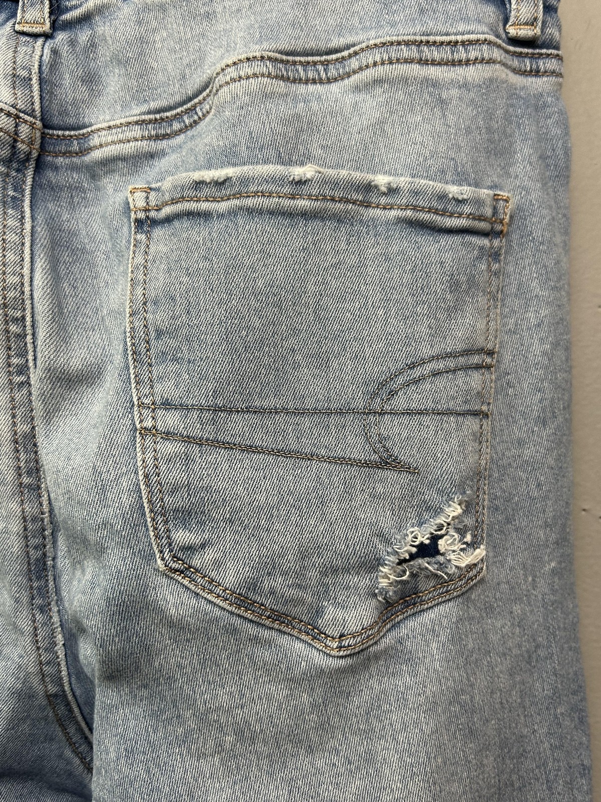 American Eagle Jegging Jeans Womens 8 Blue Light Wash High Rise Distressed