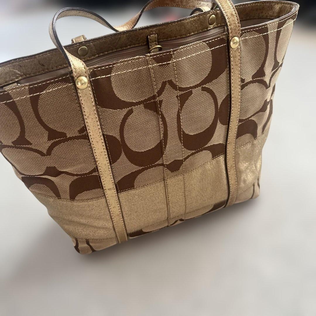 COACH Excellent Condition Signature Tote Bag Gold