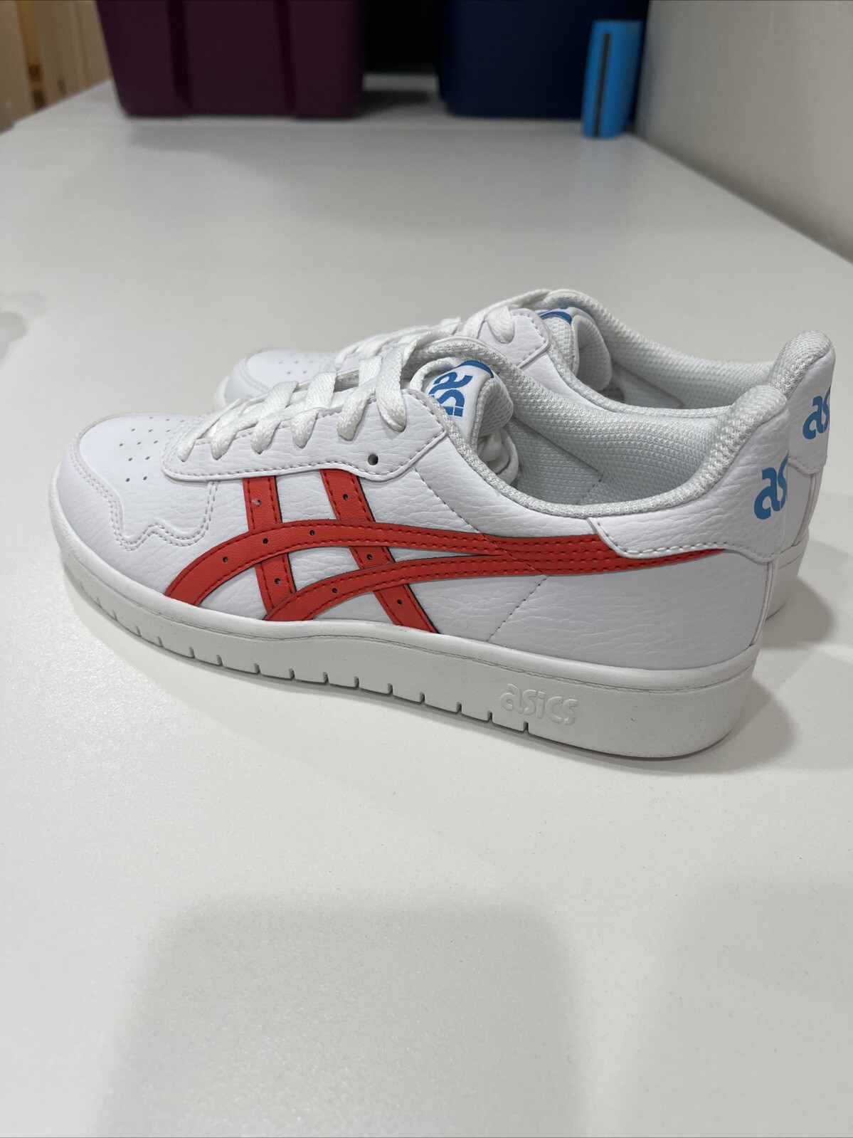 ASICS Japan S White/ True Red Size 4