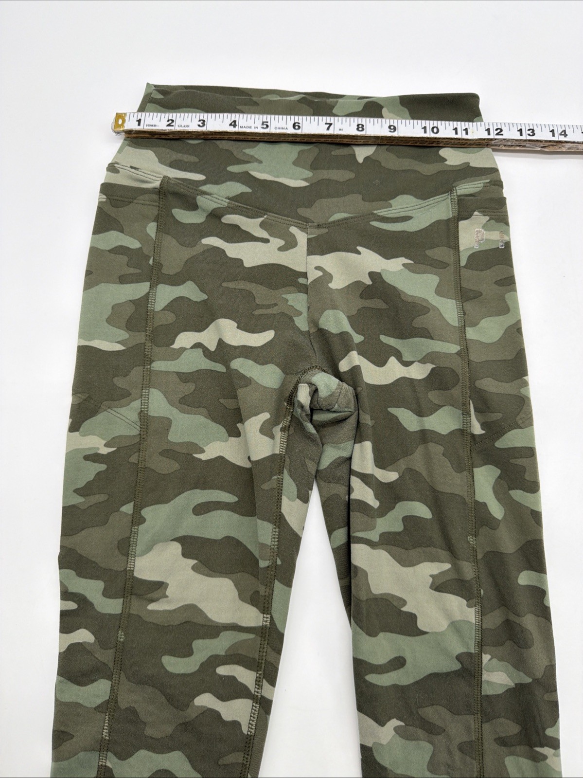 Pink Victorias Secret Ultimate Cargo Leggings Women XS Camouflage Logo .#42972
