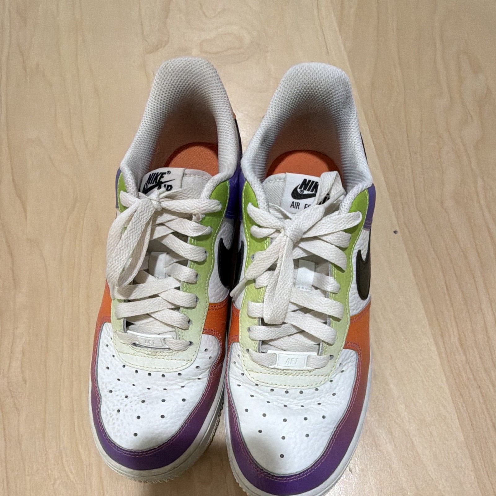 Nike Air Force 1 Men’s Low Top Lace-Up Sneaker Colorblock White Purple