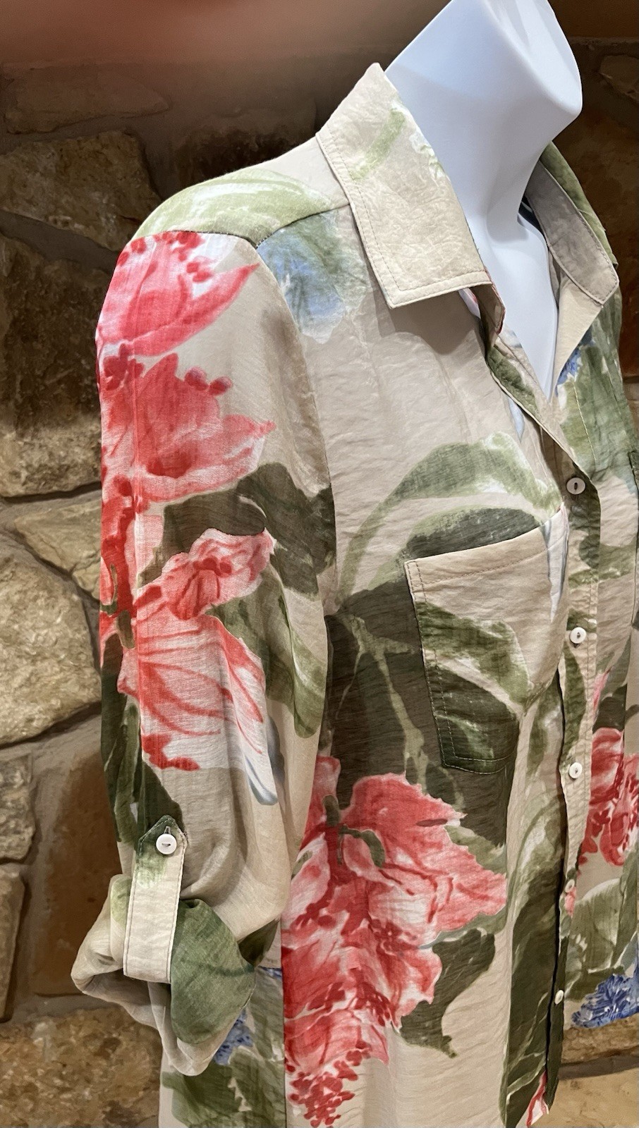 Life Style Semi Sheer Light-Weight Button Up Floral Blouse XL Split Lower Back