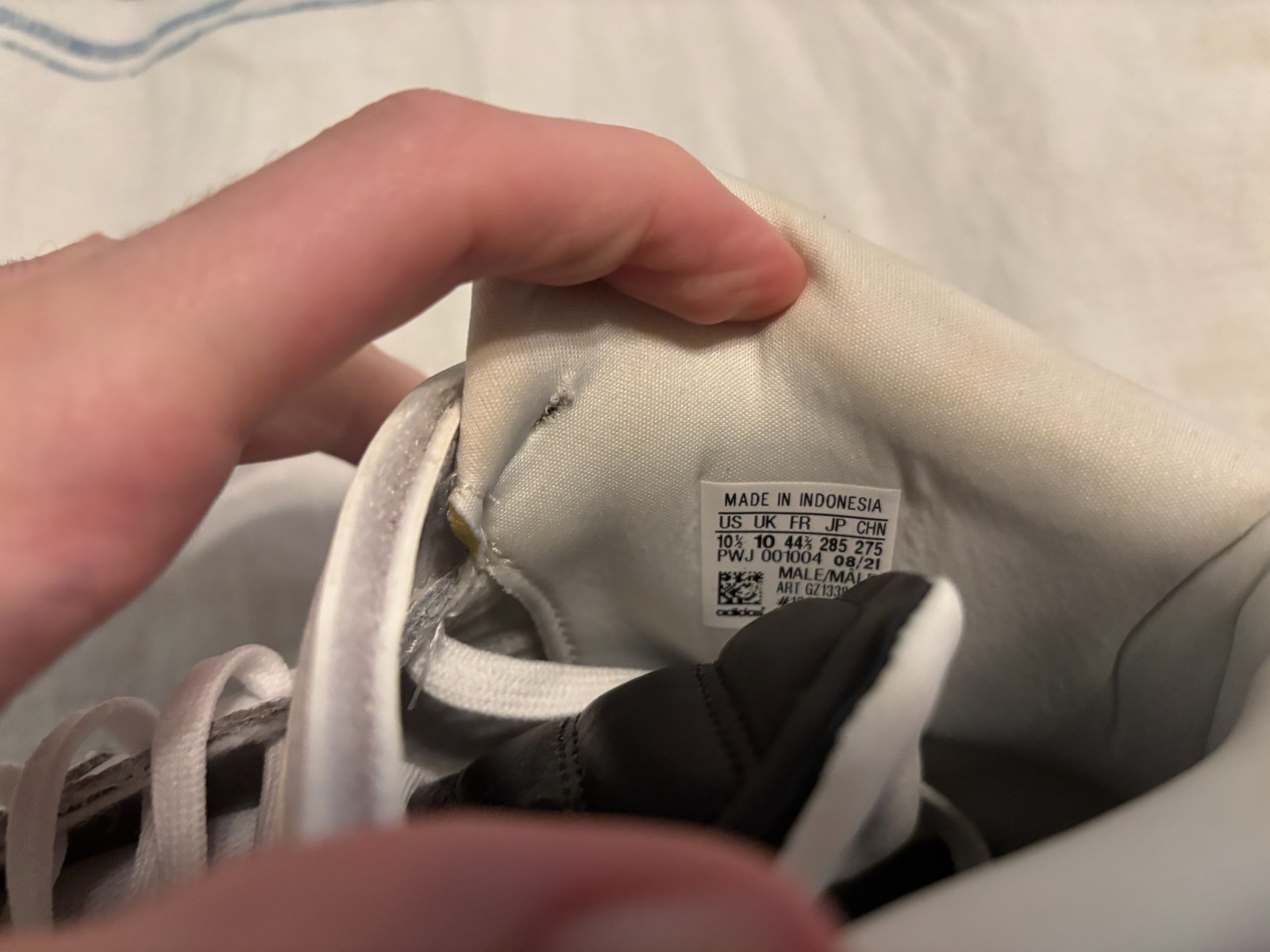 Adidas Postmove Mid Size 10 1/2 US (LIGHTLY WORN)