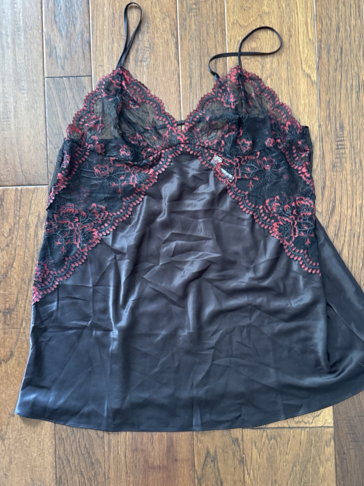 Joyspun Women’s Satin half. Slip Solid Black Red Lace Trim Adjustable Straps XL