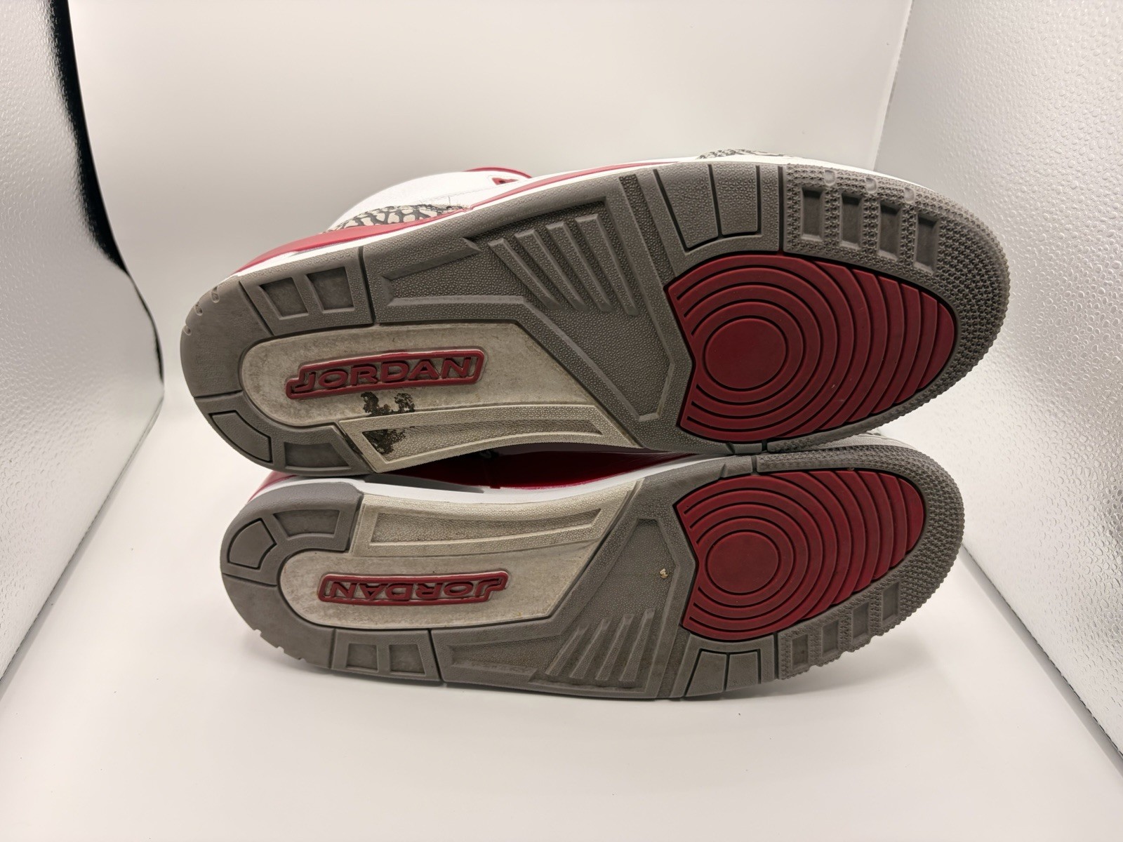 Nike Air Jordan 3 Retro Cardinal