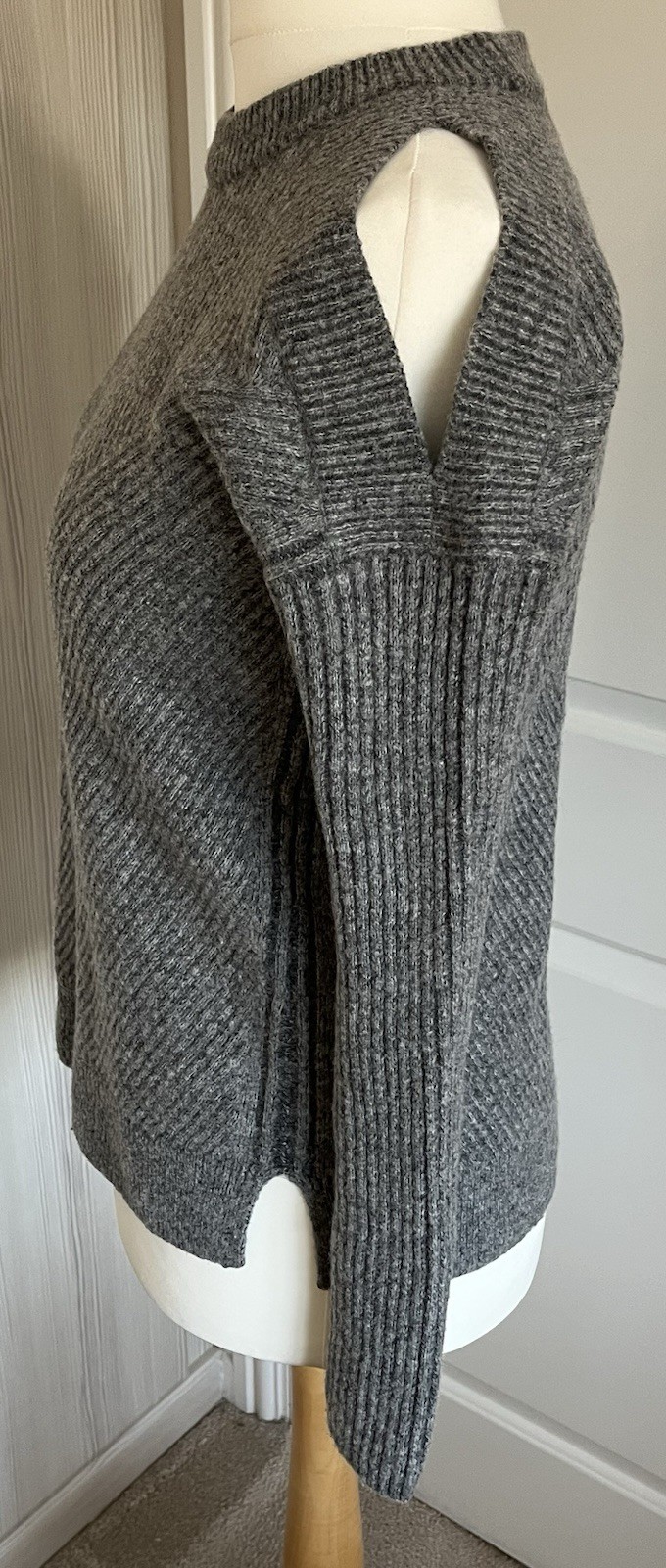 All Saints Terra Open Cold Shoulder Wool Jumper OVERSIZED Size XS Grey Ribbed