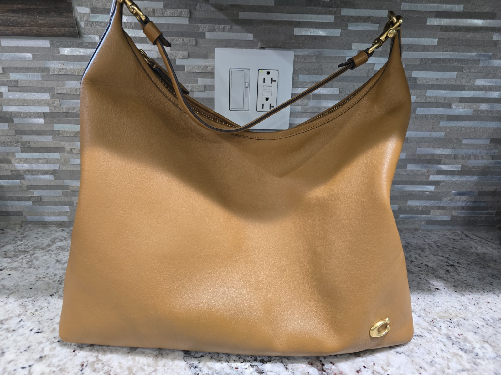 Coach Juliet Leather Shoulder Bag 38 Honey Brown. No Dust Bag With Purchase.