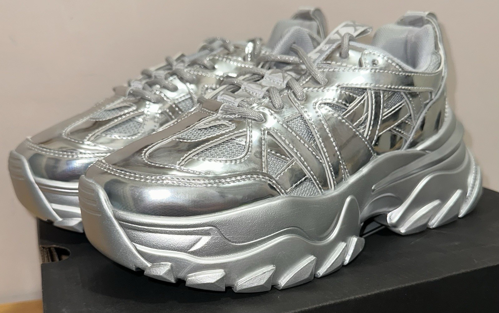 ASOS Design Men’s Metallic Silver Synthetic Leather Mesh Chunky Sneaker Size 9