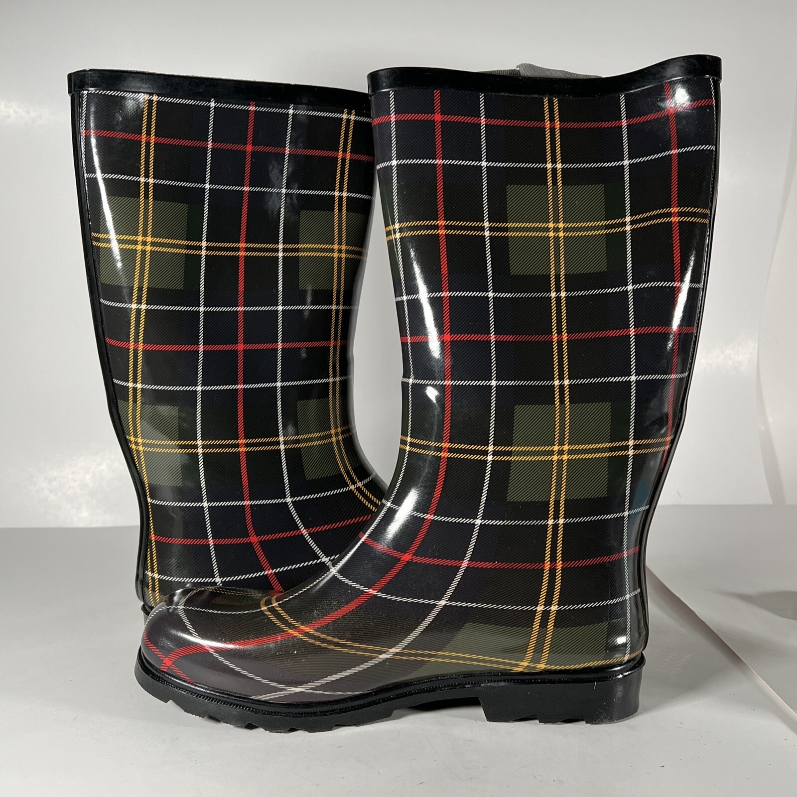 Nomad Black Rain Green Multi Plaid Womens Size 9 SEE PICTURES