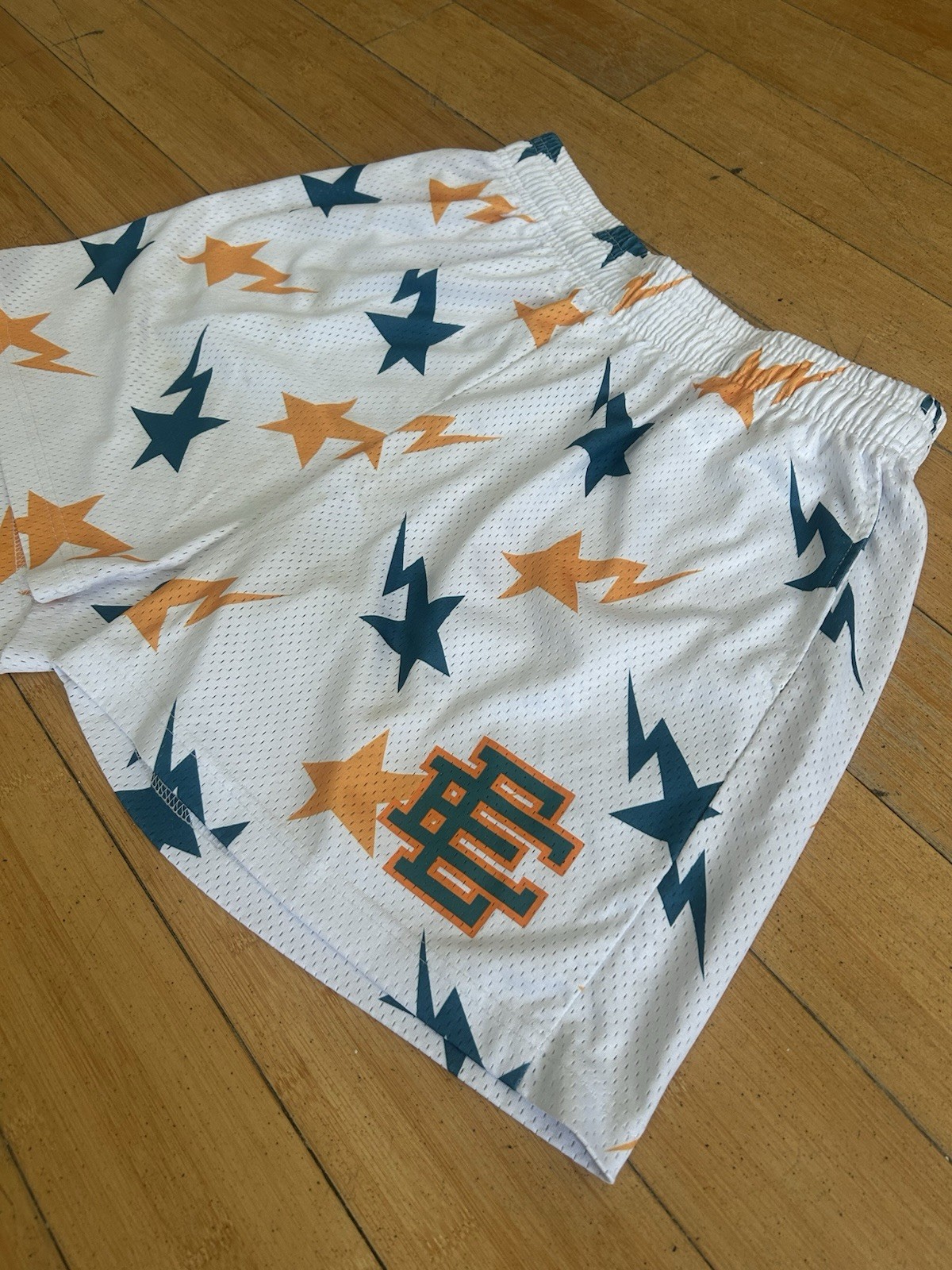 Eric Emanuel Men’s Shorts Size Large White Mesh Blue Yellow Stars New York