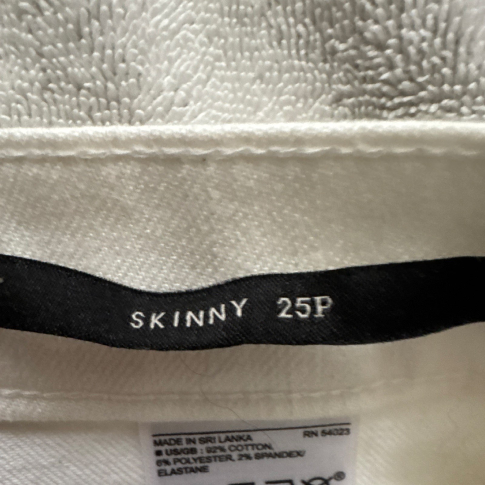 NWT 25P Banana Republic Stay White Denim Skinny Jeans White Petite Women Stretch