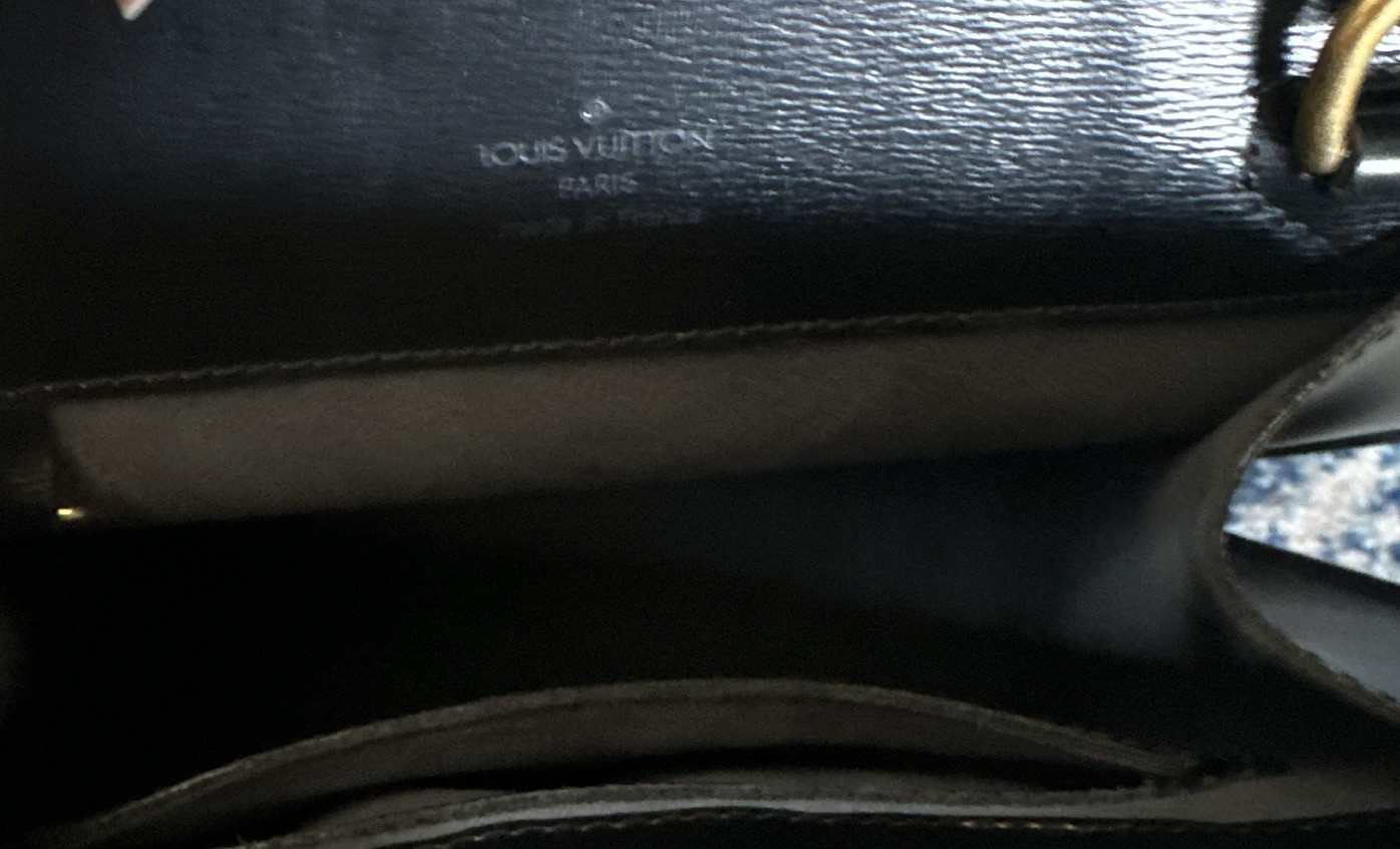 Louis Vuitton Black Epi Shoulder Bag Turn Lock Gold Hardware Detachable Strap