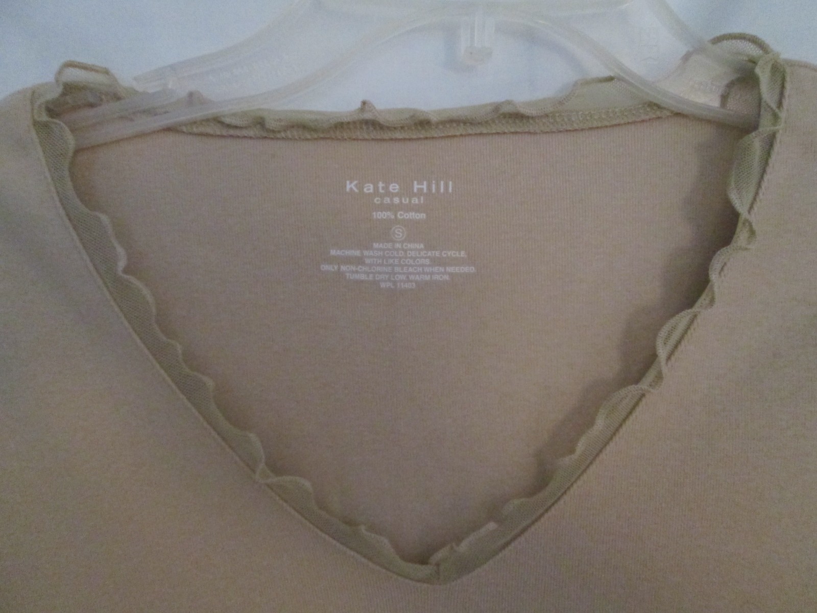 Kate Hill Beige Set-in Short-Sleeve, Mesh-Trimmed V-Neck, 100% Cotton Top, sz S