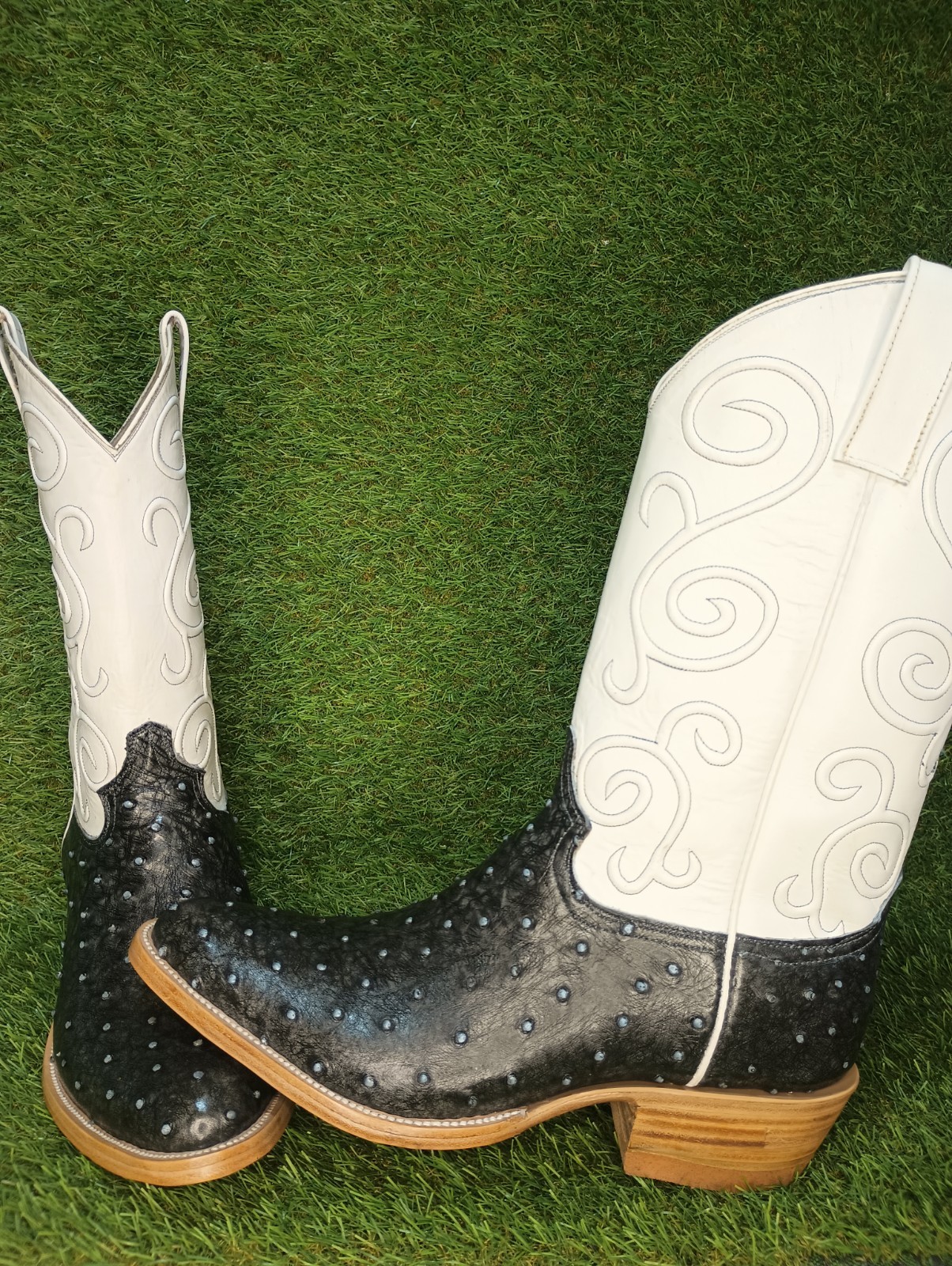 Men’s New 100% Authentic Regal Blue Ostrich With Wood Pegs All Sizes Available