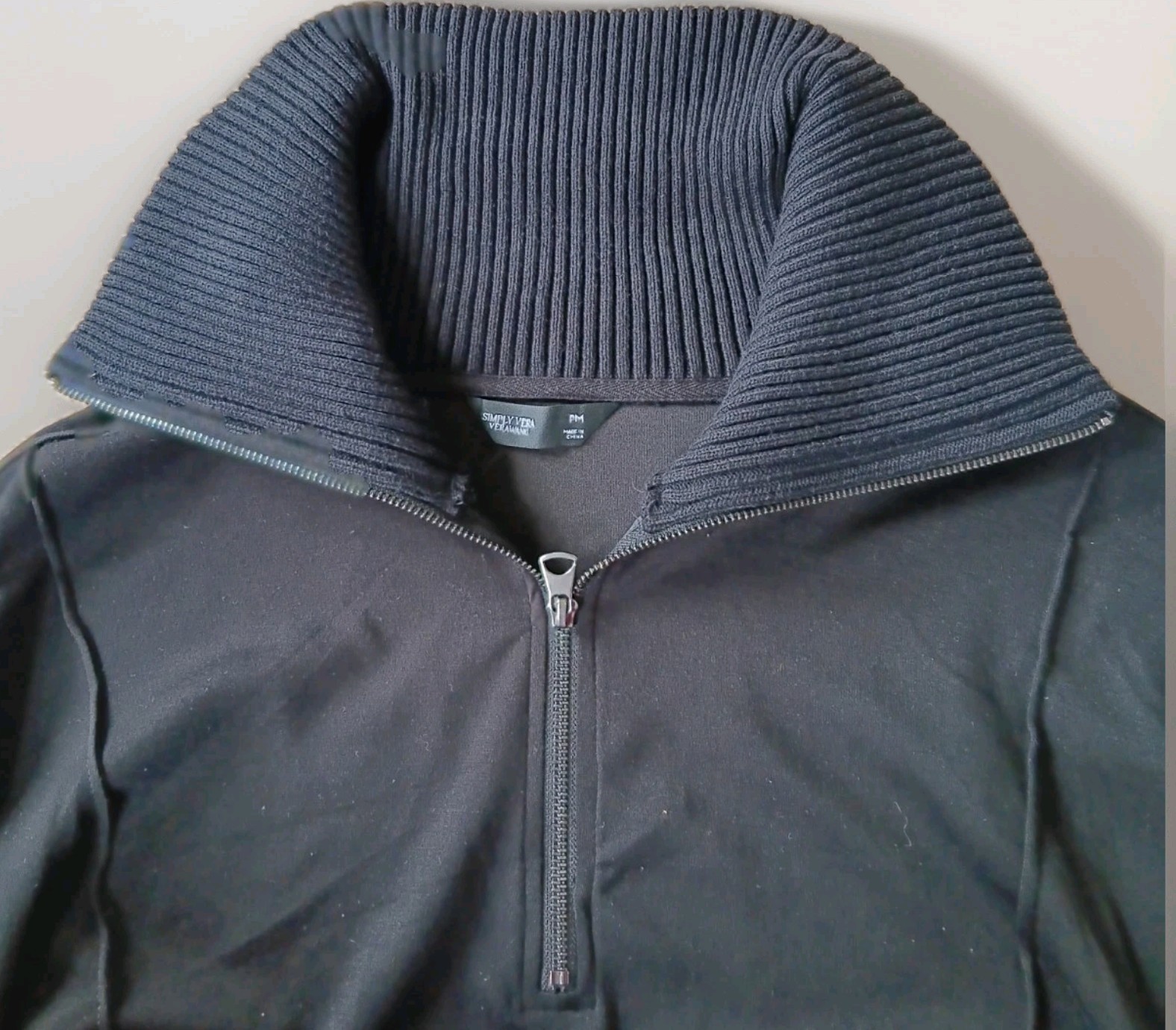 Kohl’s Simply Vera Black Wang Scuba Half-Zip Sweater Size Petite Medium