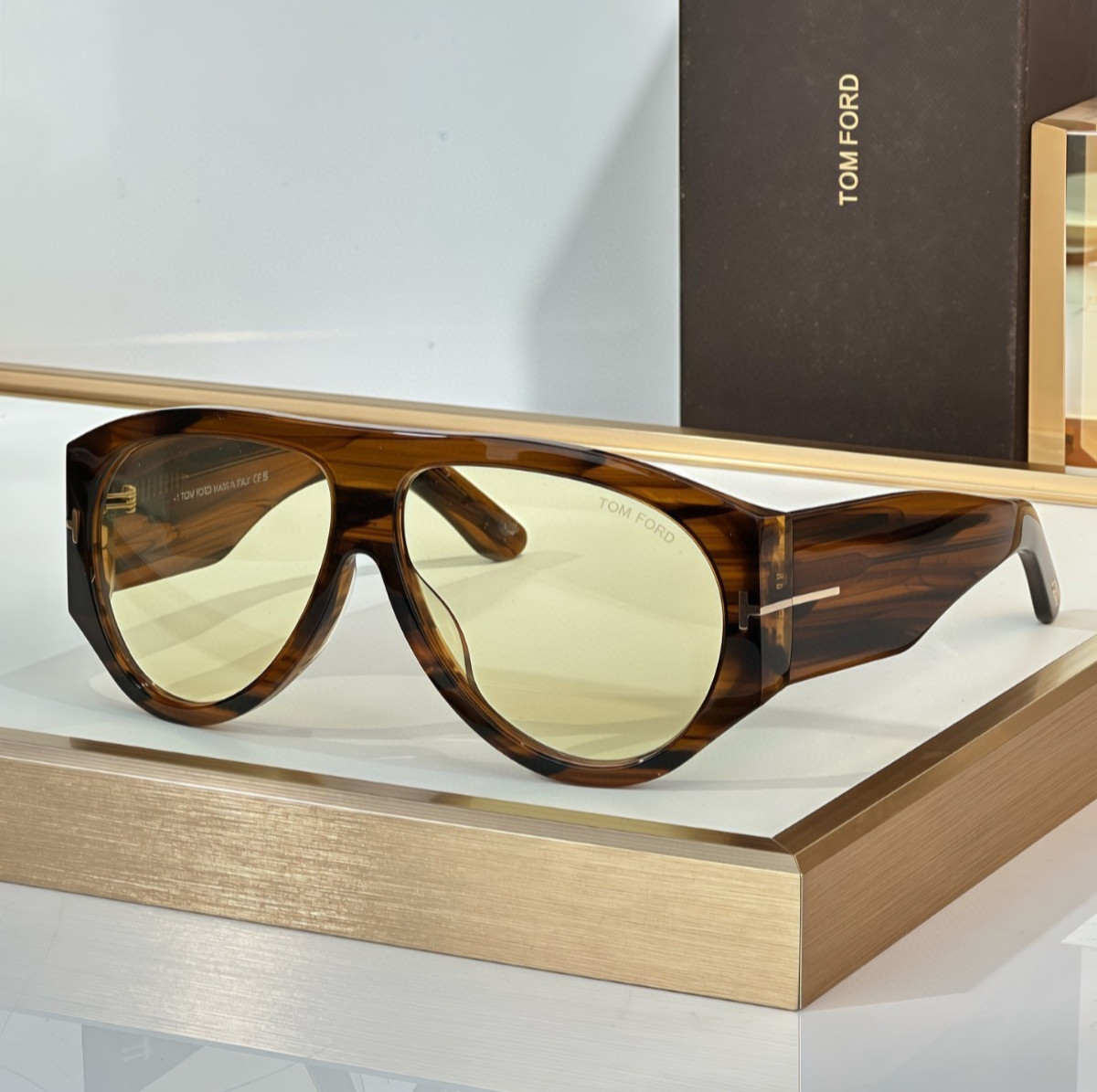 Tom Ford Bronson TF1044 60 12-140 Unisex Sunglasses Havana Frame Tea Lens