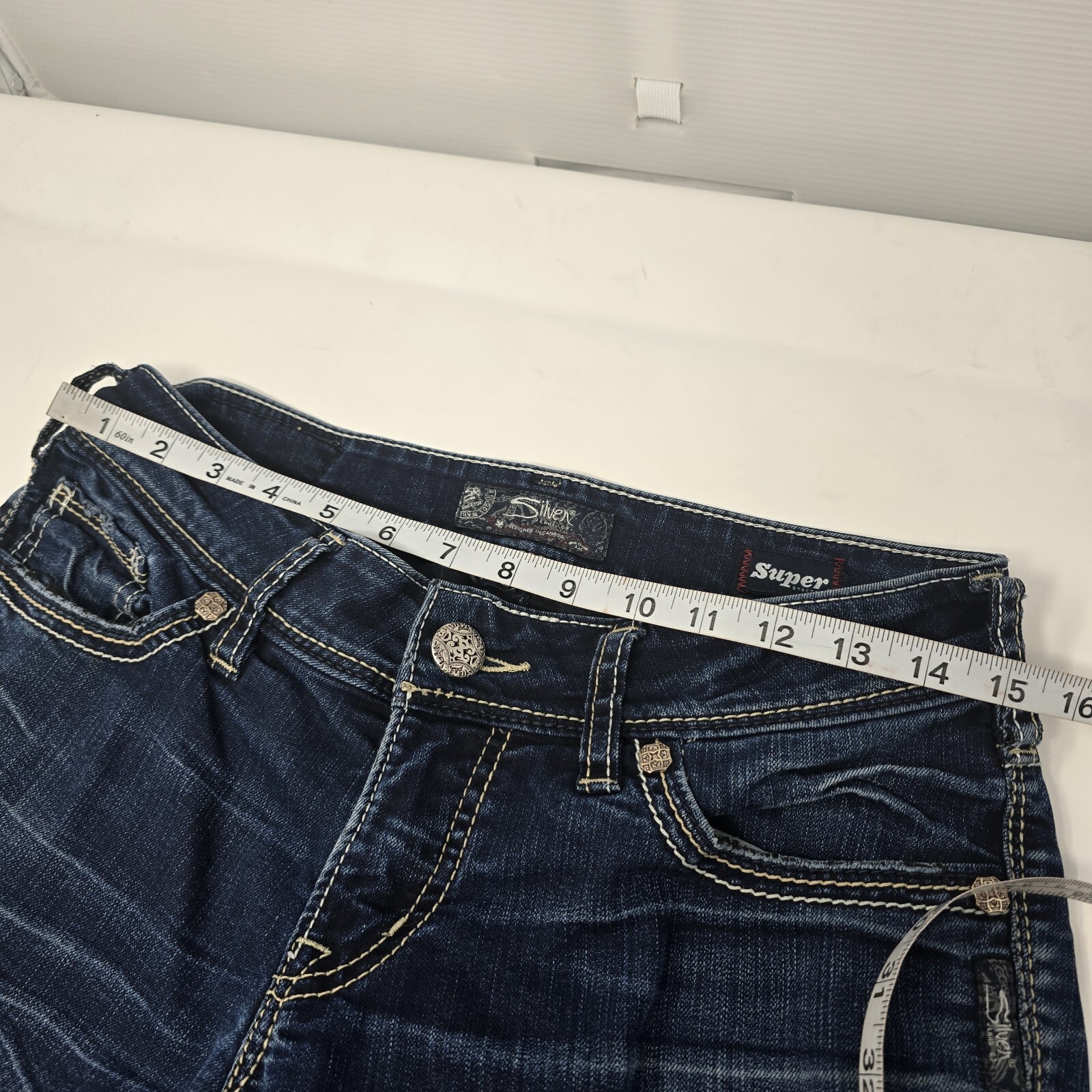 Silver Suki Mid Slim Bootcut Blue Jeans Women’s 28X31 Super Stretch Dark Read