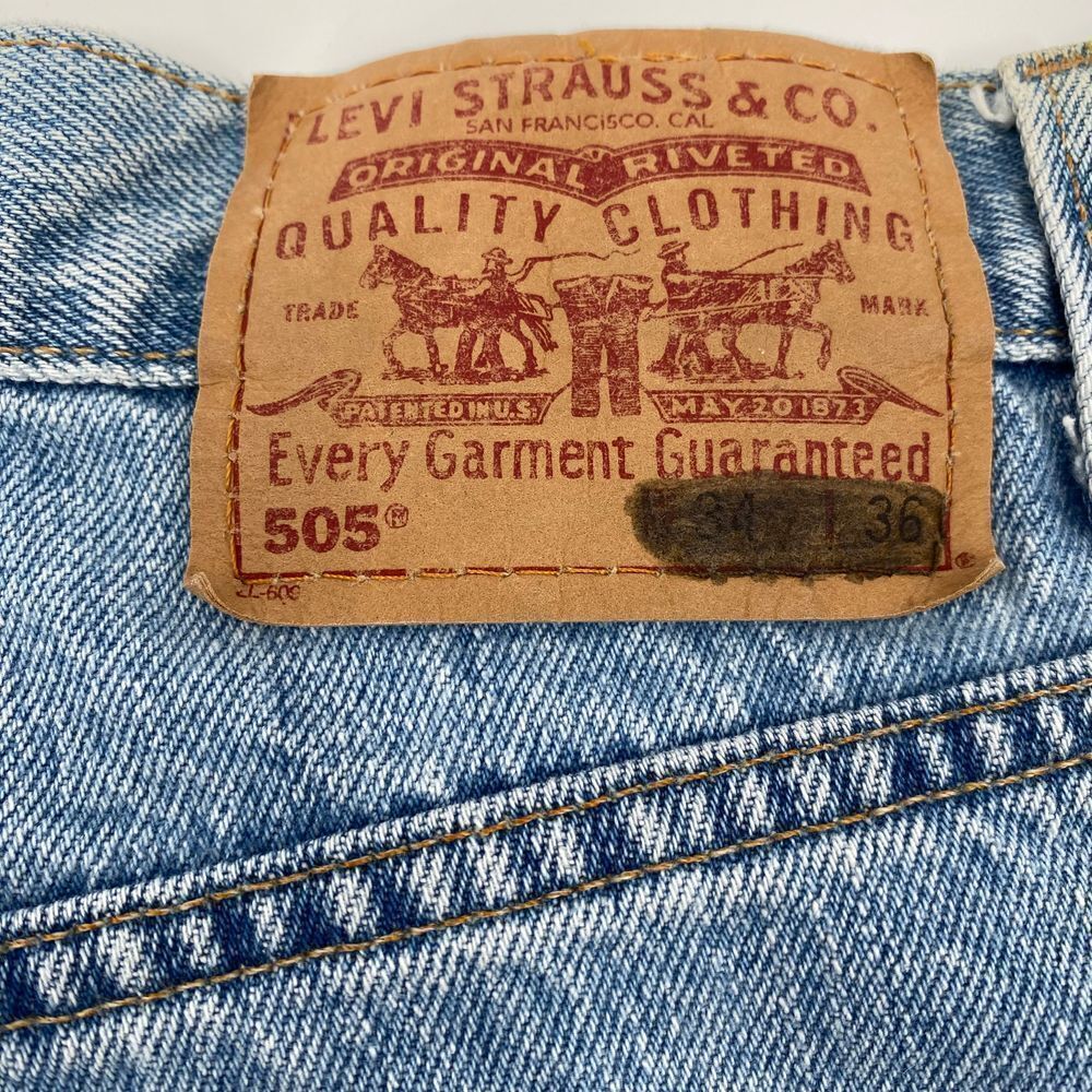 Vintage Levi’s 505 Jeans Regular Fit Straight Leg 34×36 – Date Code 3/2001 – Y2K