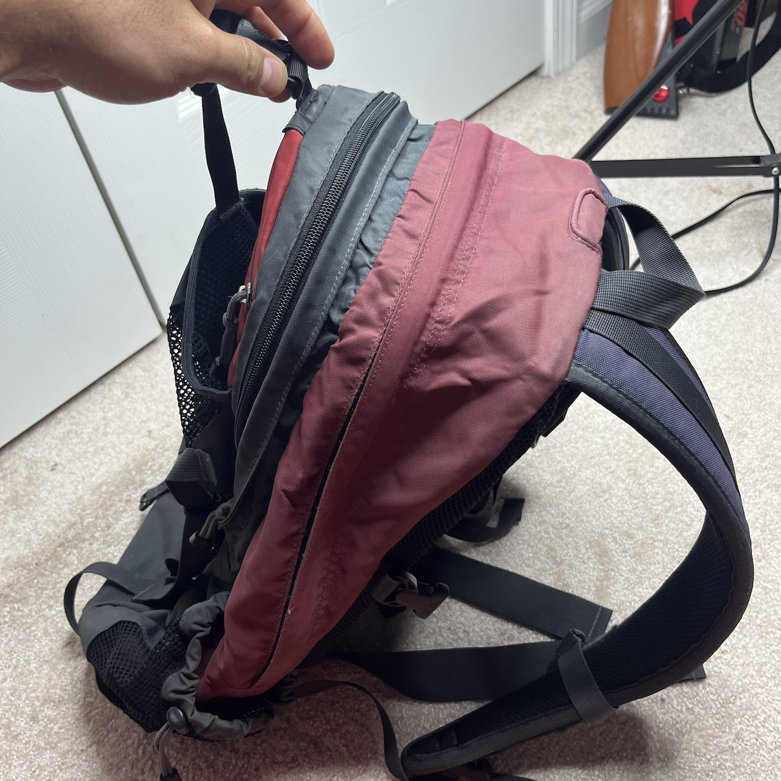 Rare The North Face TNF Recon Daypack Backpack Hiking Gorpcore Burgundy Gray