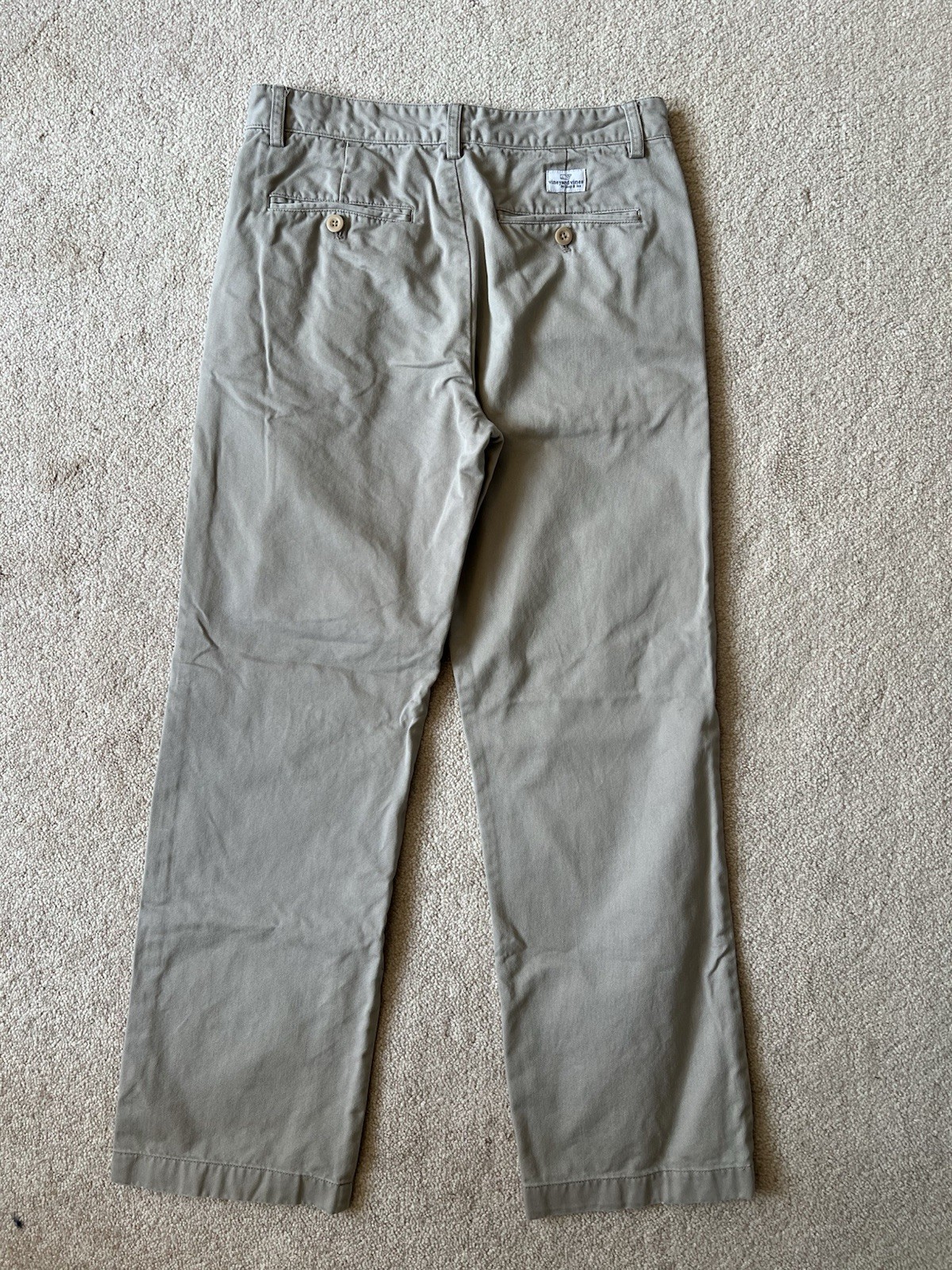 PANTS – Boys’ – Vineyard Vines – Khaki – No Cuff Club Pant Chino – Flat – Sz 18