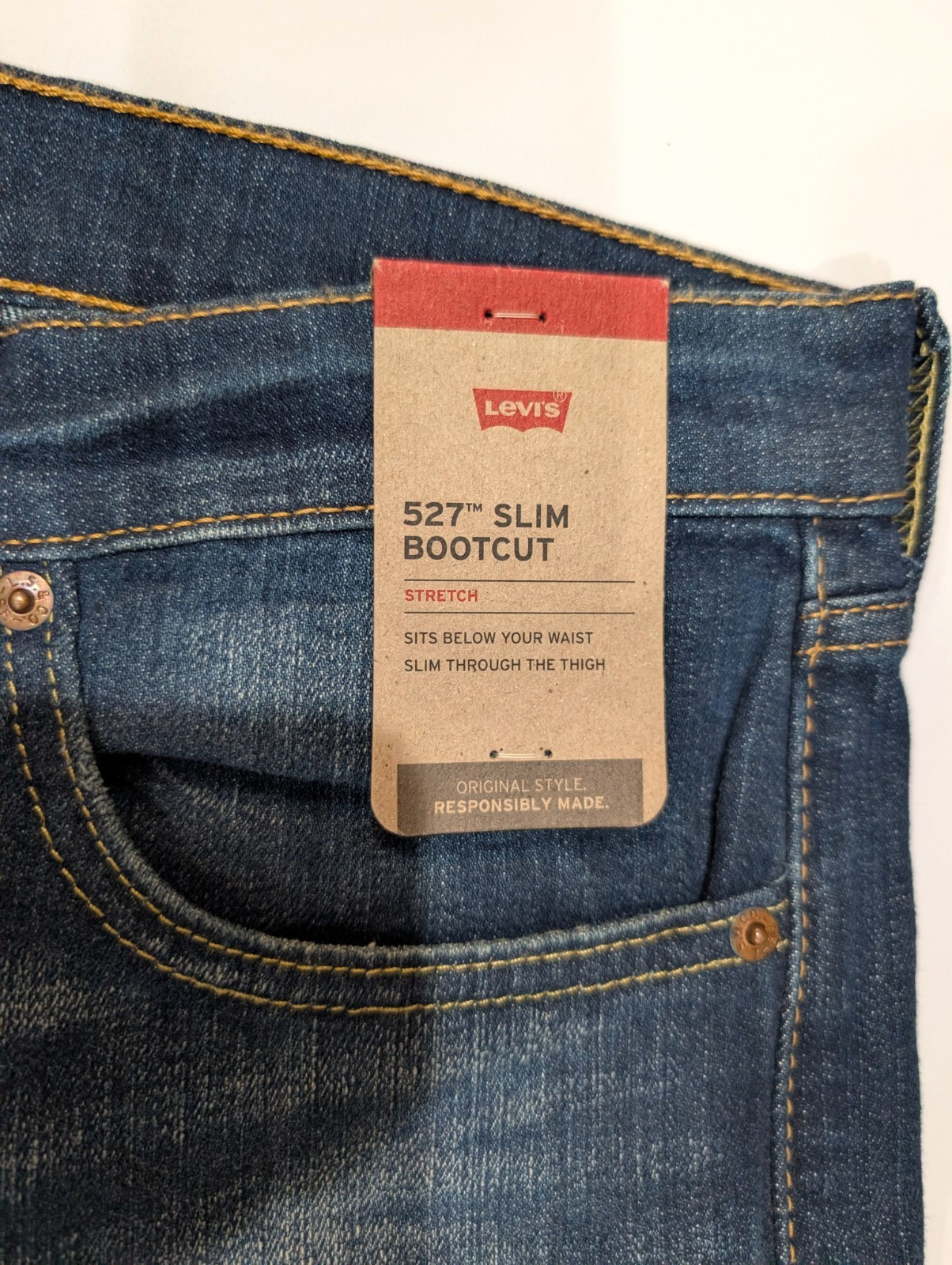 NEW Men’s Levi’s 527 Slim Bootcut Jeans Dark Wash Blue Size 34×34 NWT Ships Free